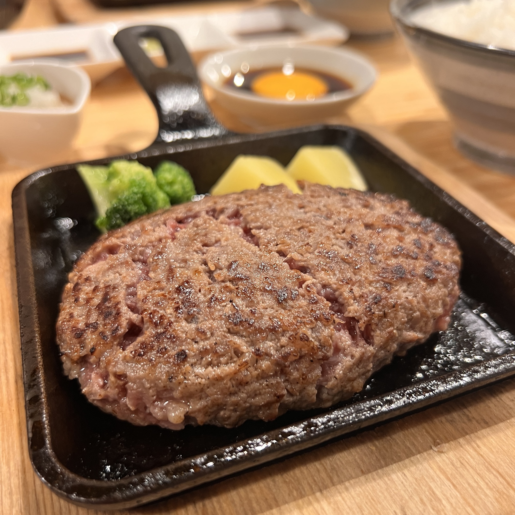 煙力 岐阜茜部店 ハンバーグ