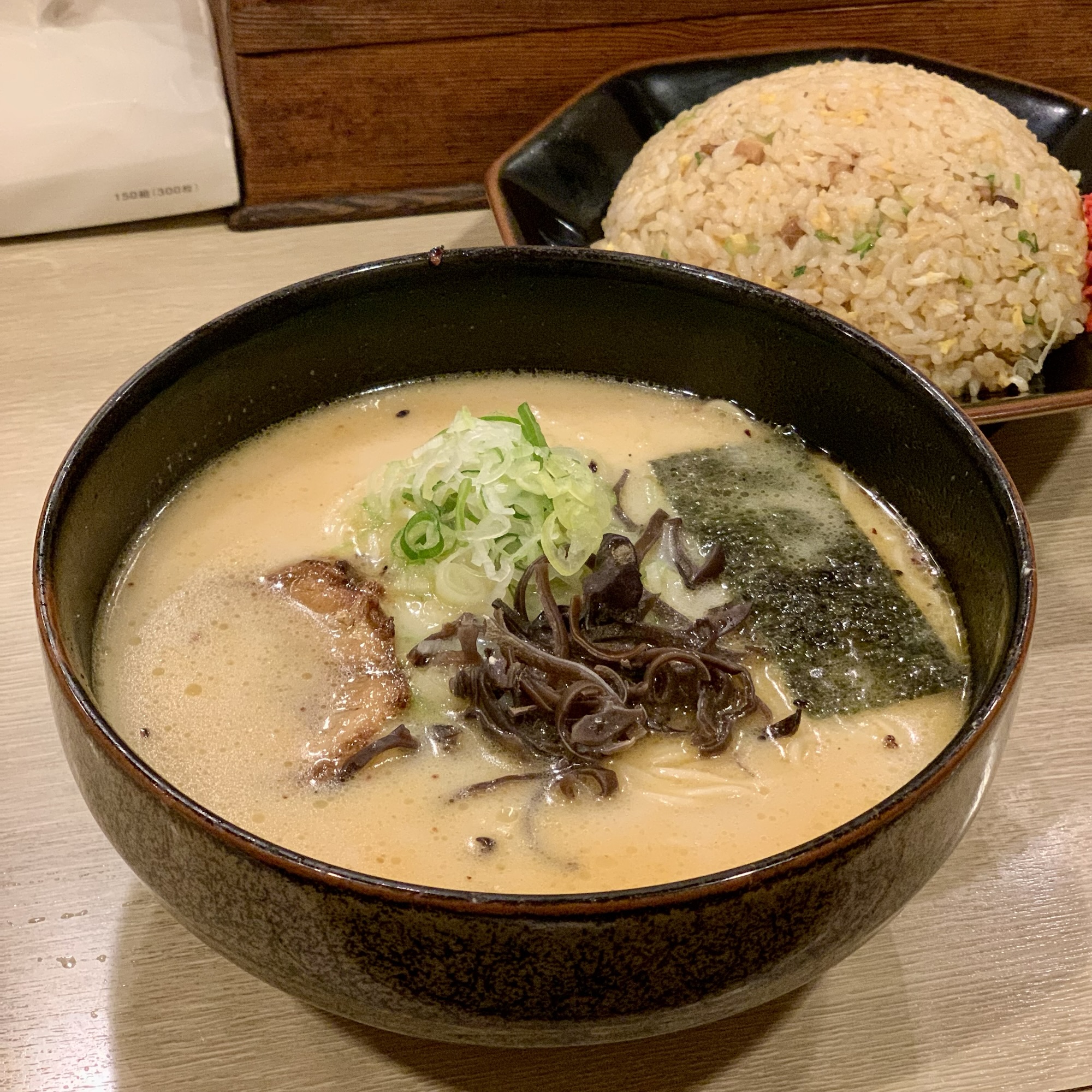 岐阜市 薩摩ラーメンごあす