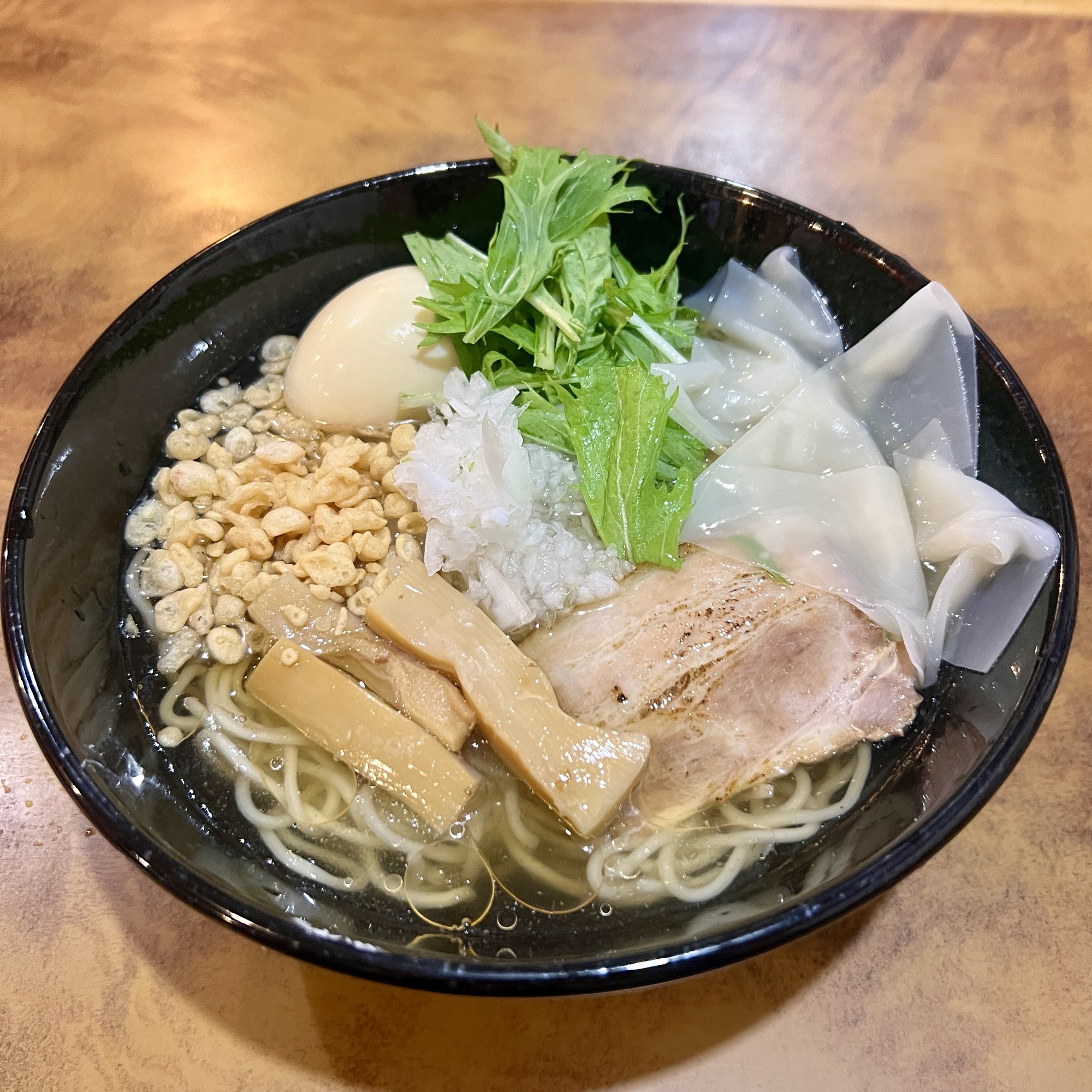 濃厚白湯ラーメン