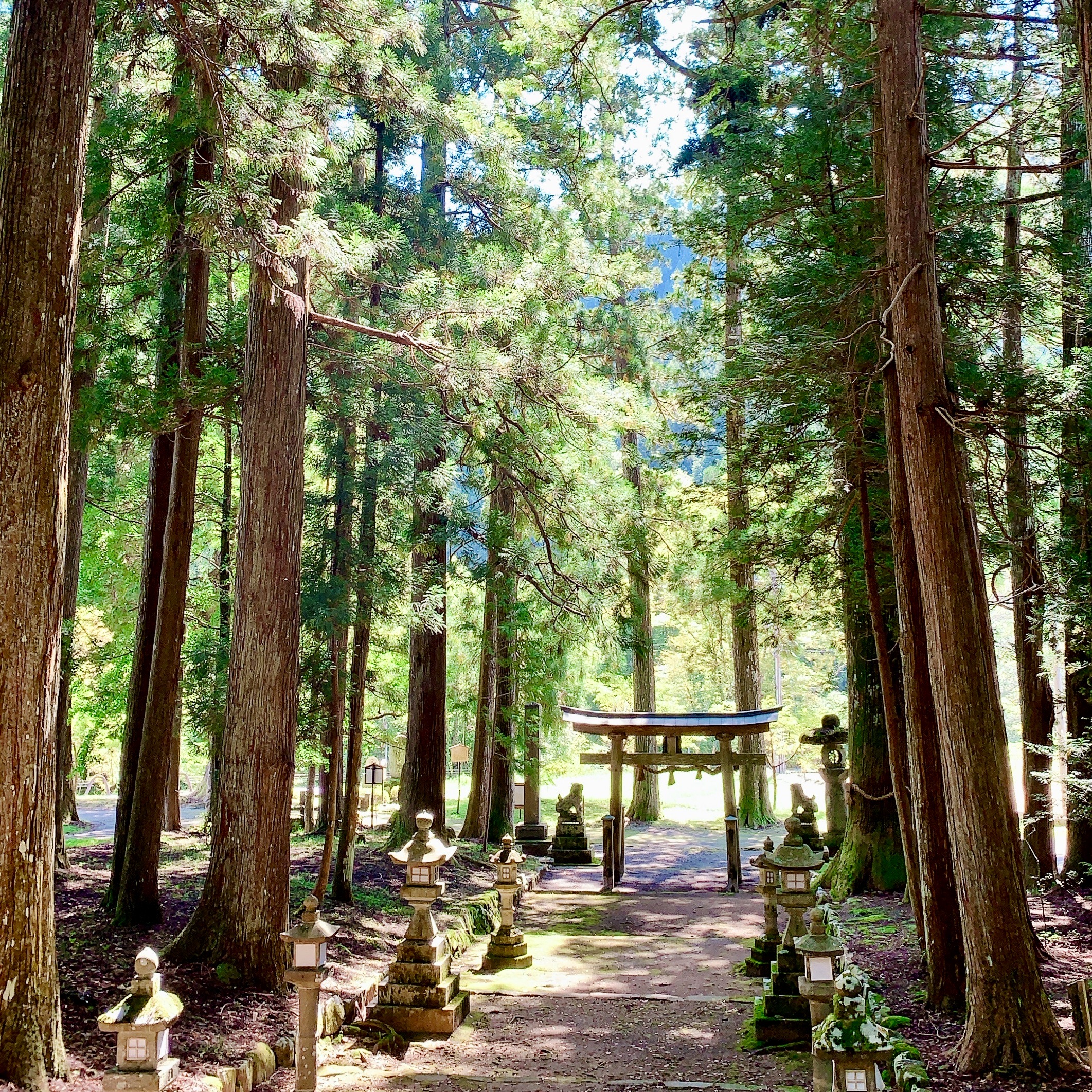 明建神社