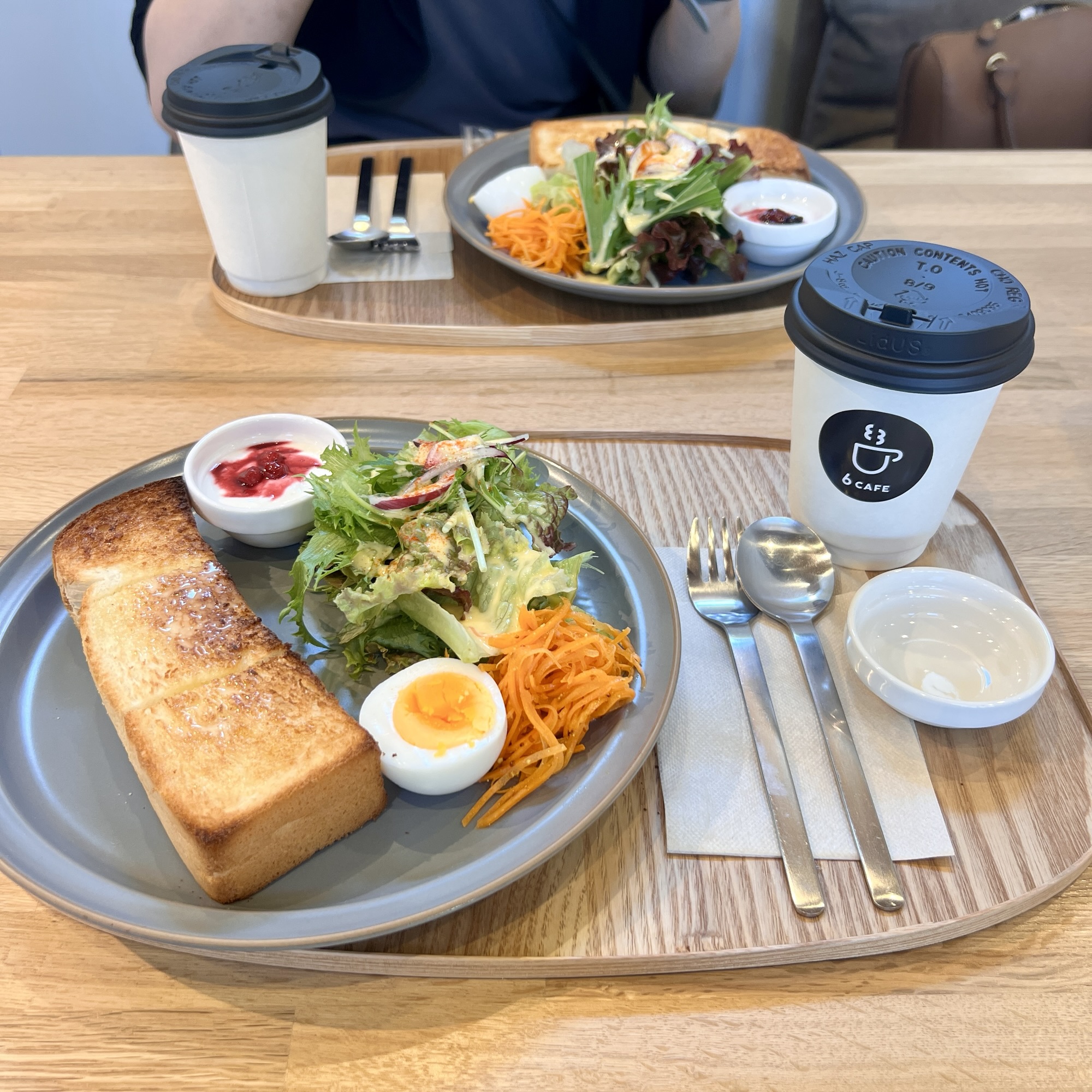 岐阜市 6CAFE