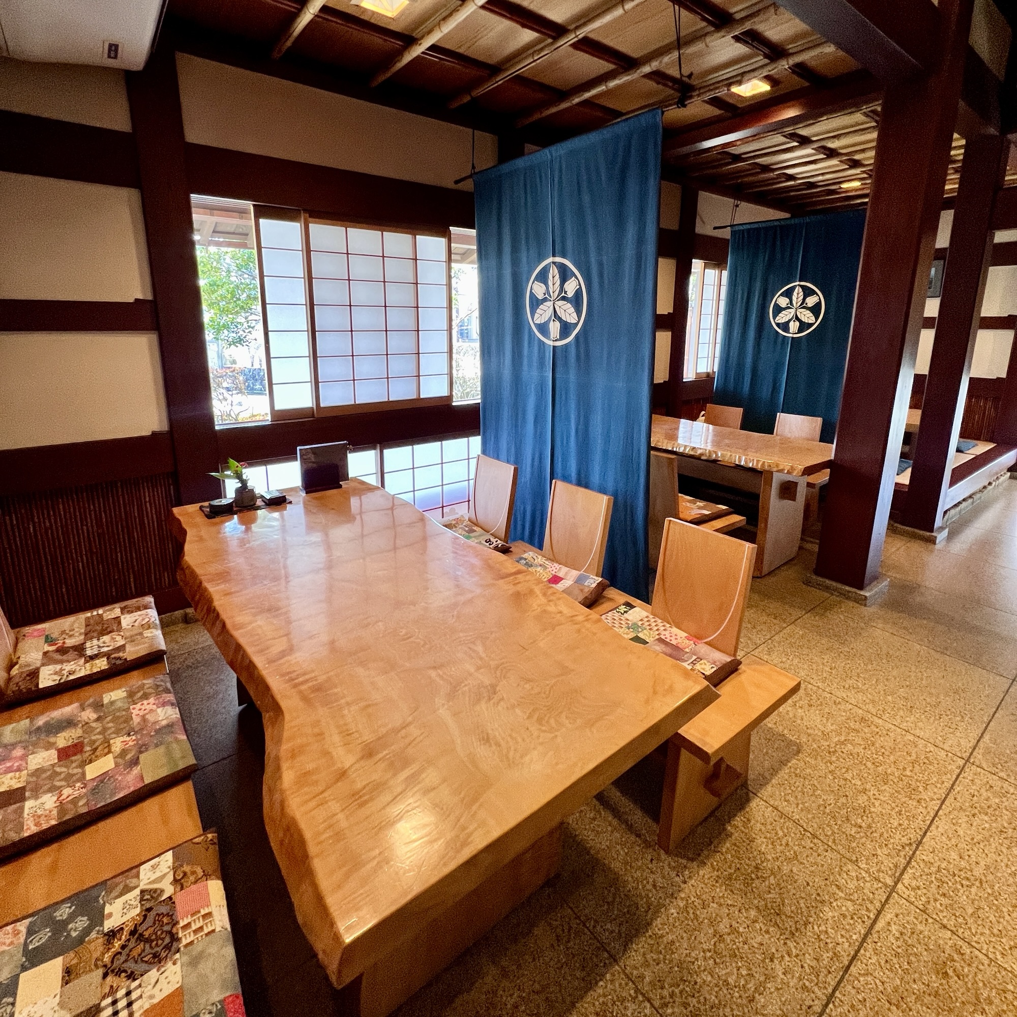 中津川市  満天星一休 苗木店