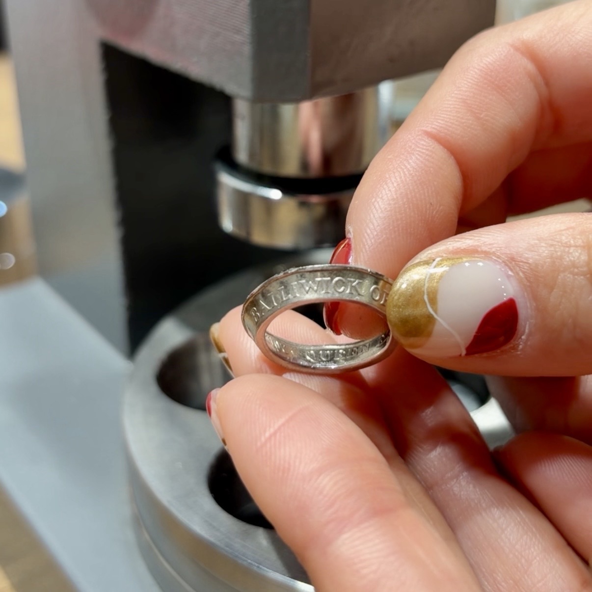 高山市 コインリングショップ KRONE コロネ