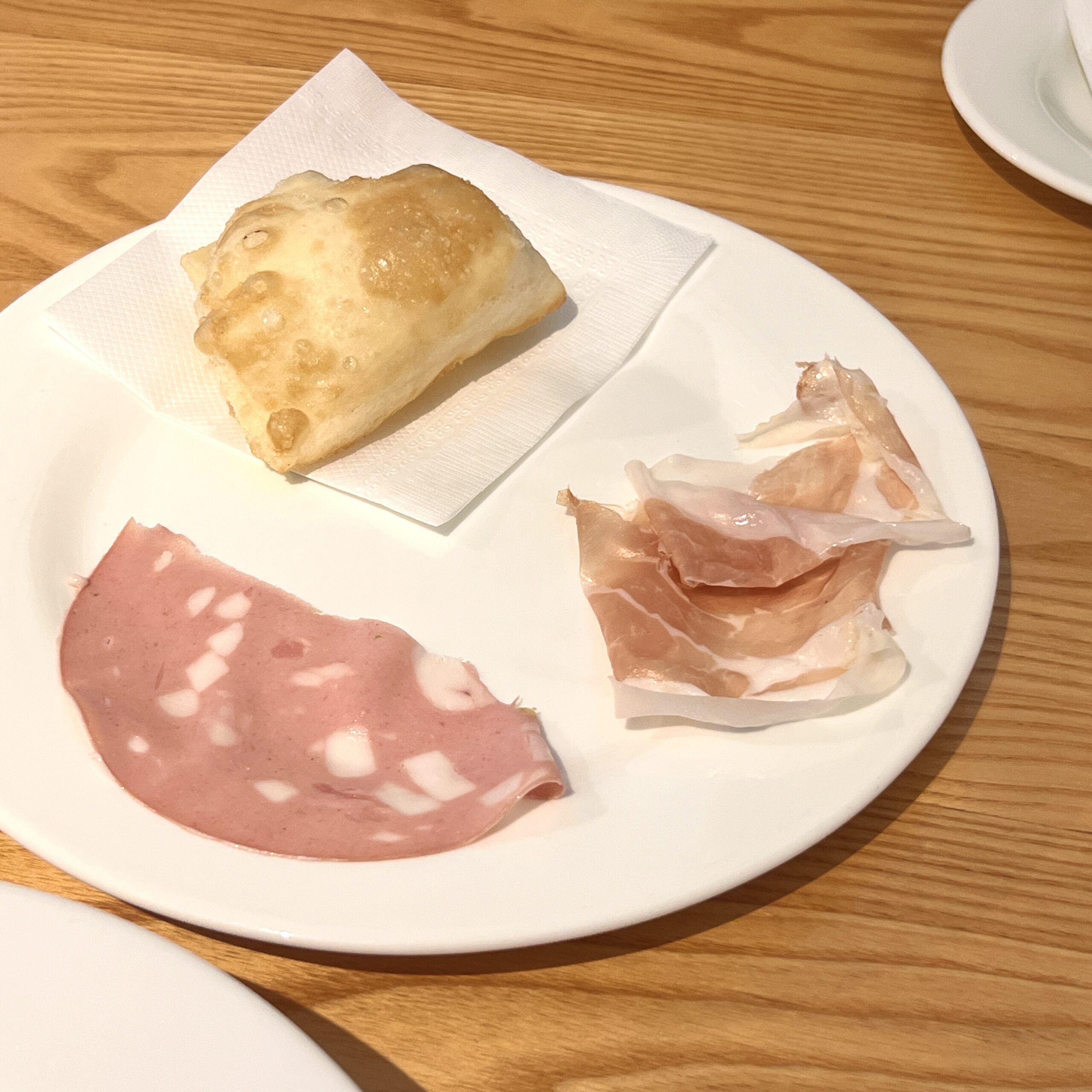 大垣市 ア・ドゥエ・パッシ ランチコース