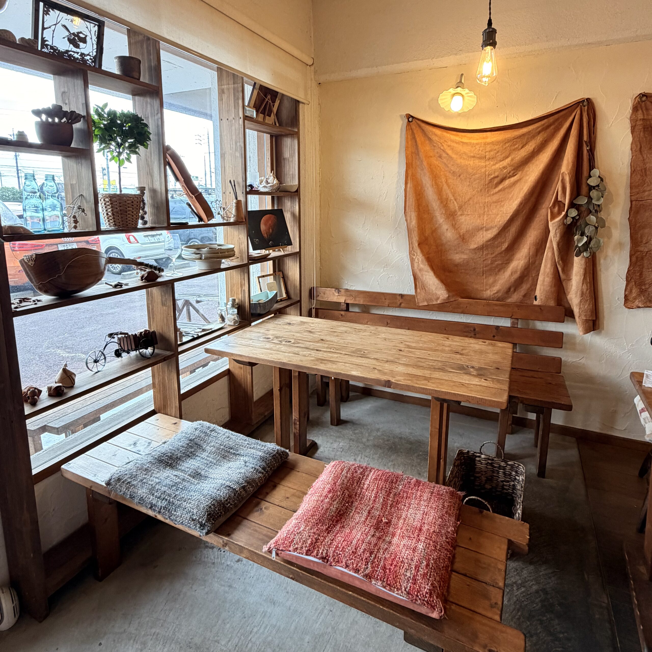 岐阜市 食堂てのひら 店内